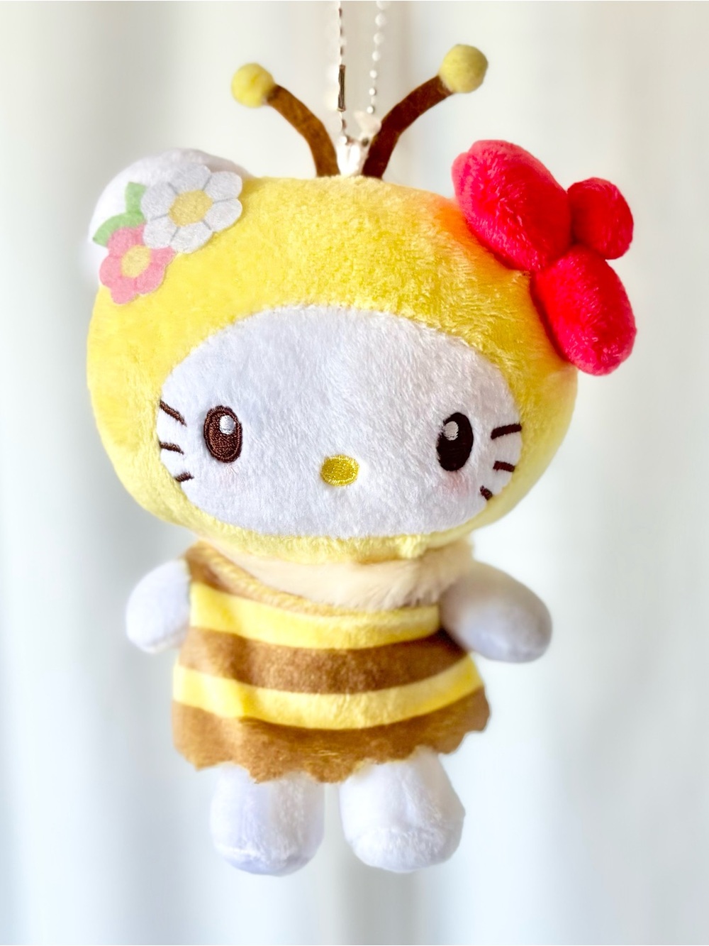 Hello Kitty Honeybee Series Bumble Bee Plush Bag Charm Japan Exclusive NWT